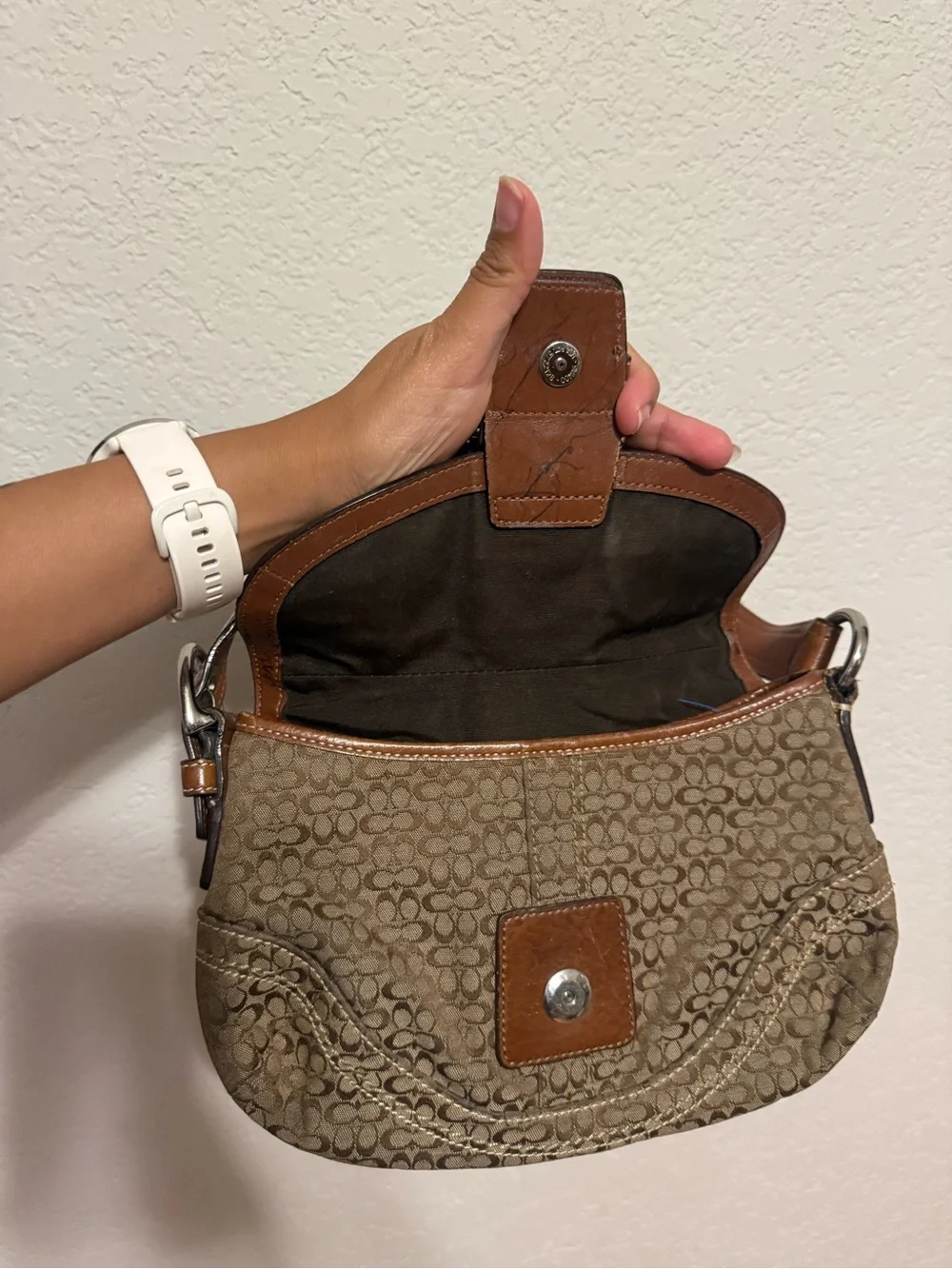 COACH | Vintage SoHo Signature Canvas Buckle shoulder bag | Brown